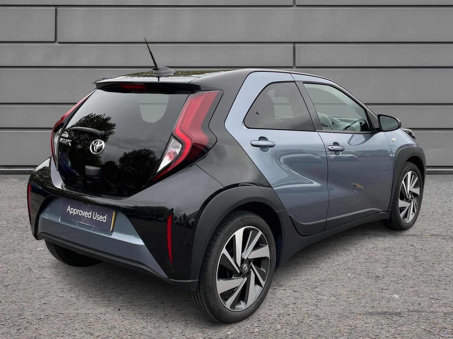 Used Toyota Aygo X 2024 for sale - 76730662: Photo 2