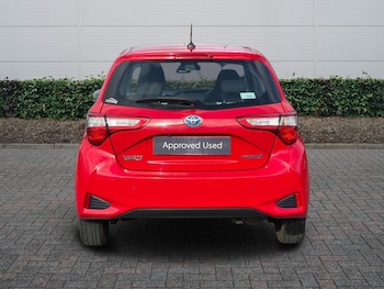 Used Toyota Yaris 2018 for sale - 77725198: Photo