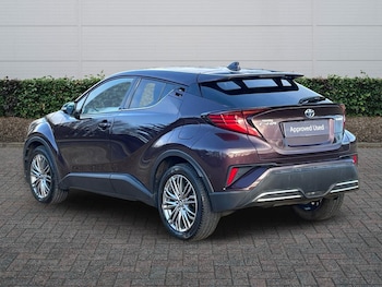 Used Toyota C-HR 2023 for sale - 77124364: Photo