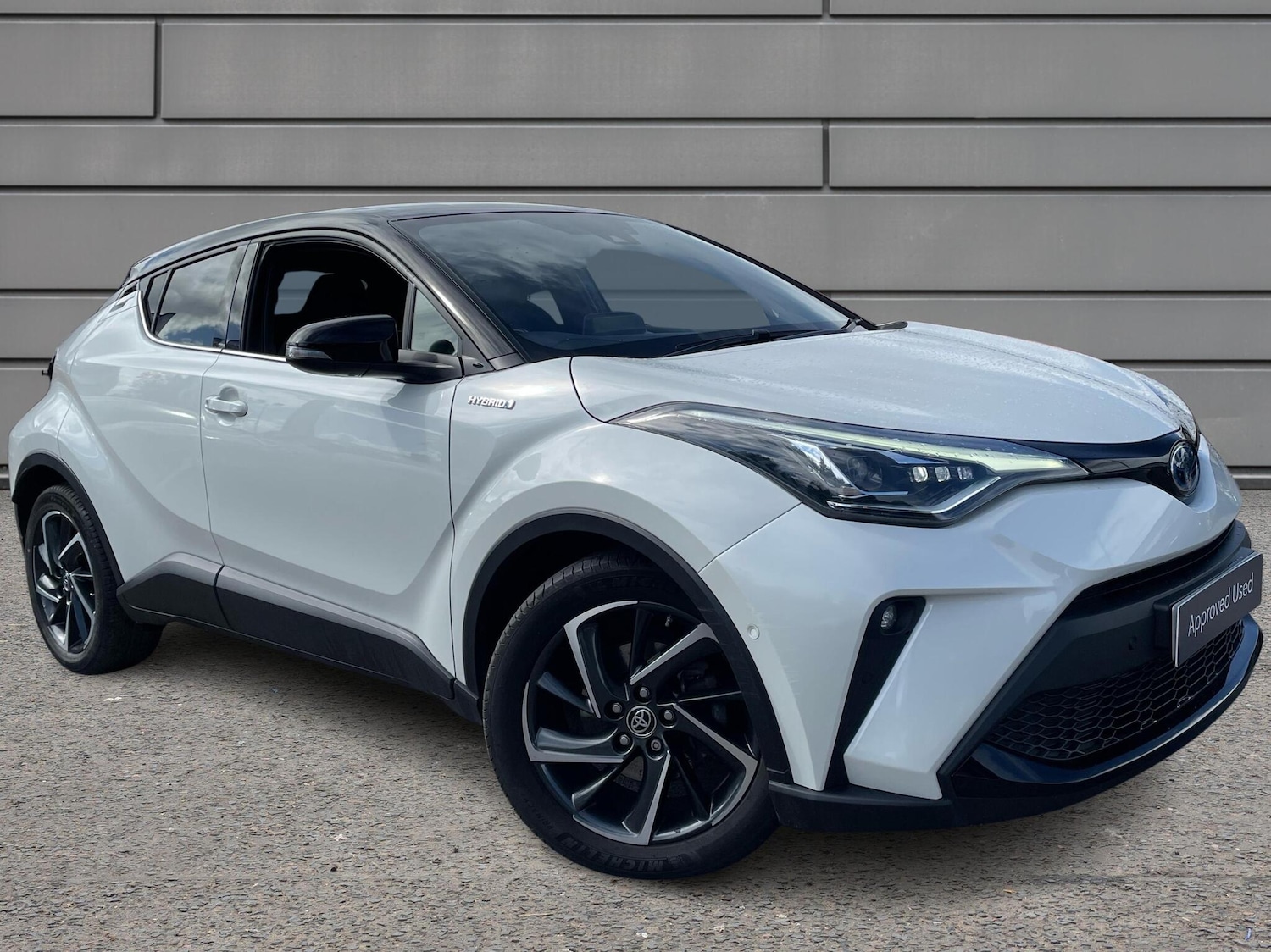 Used Toyota C-HR 2020 for sale - 76111306: Photo 1