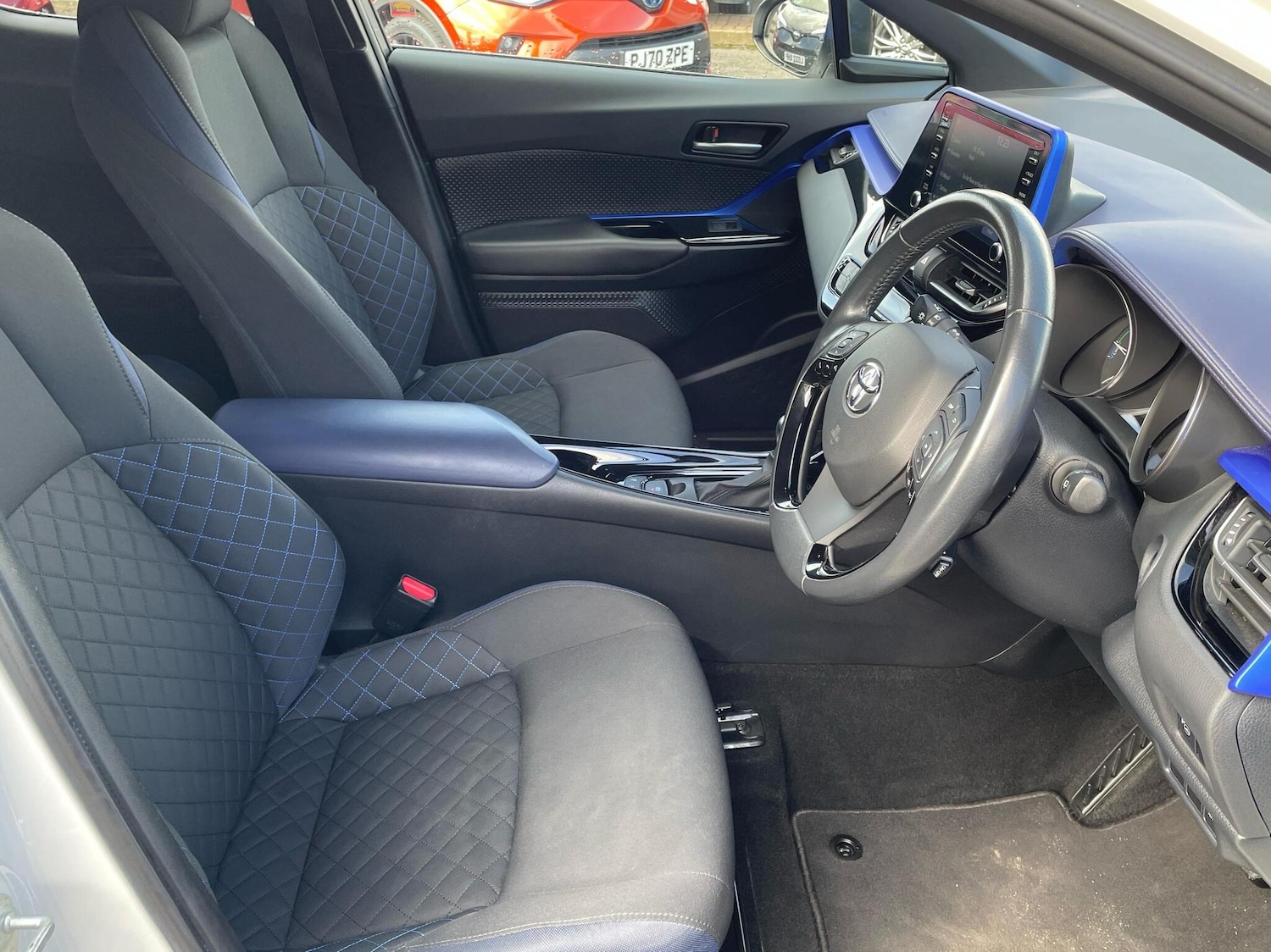 Used Toyota C-HR 2020 for sale - 76111306: Photo 11