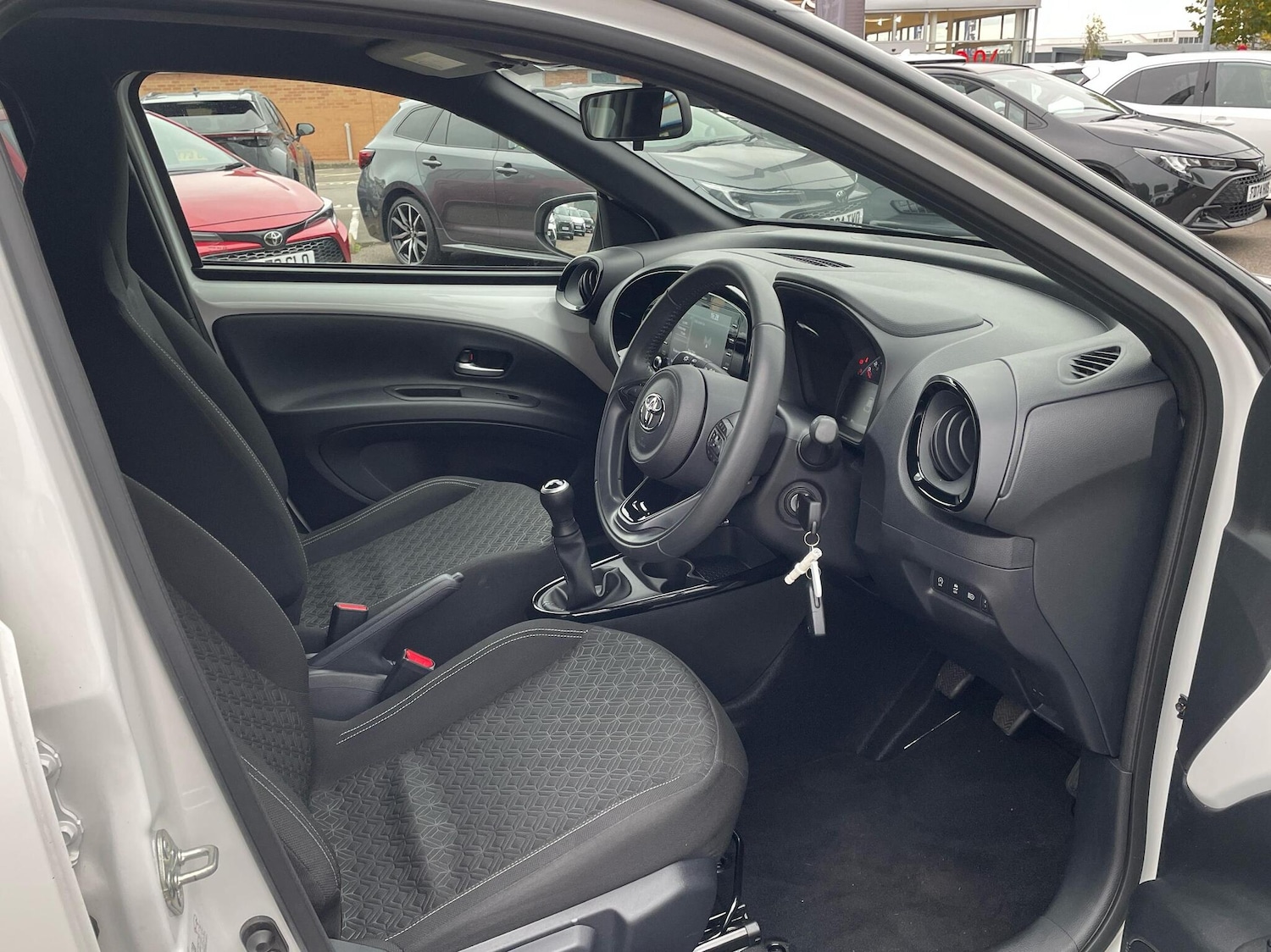 Used Toyota Aygo X 2023 for sale - 76327816: Photo 11