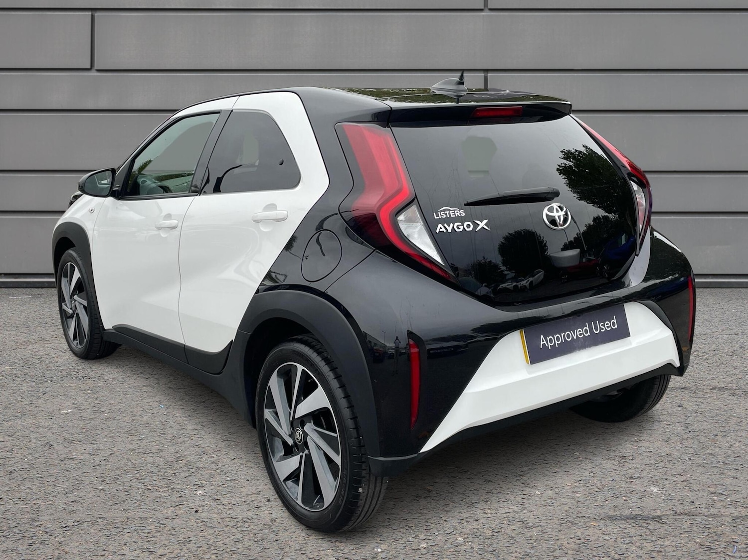 Used Toyota Aygo X 2023 for sale - 76327816: Photo 4