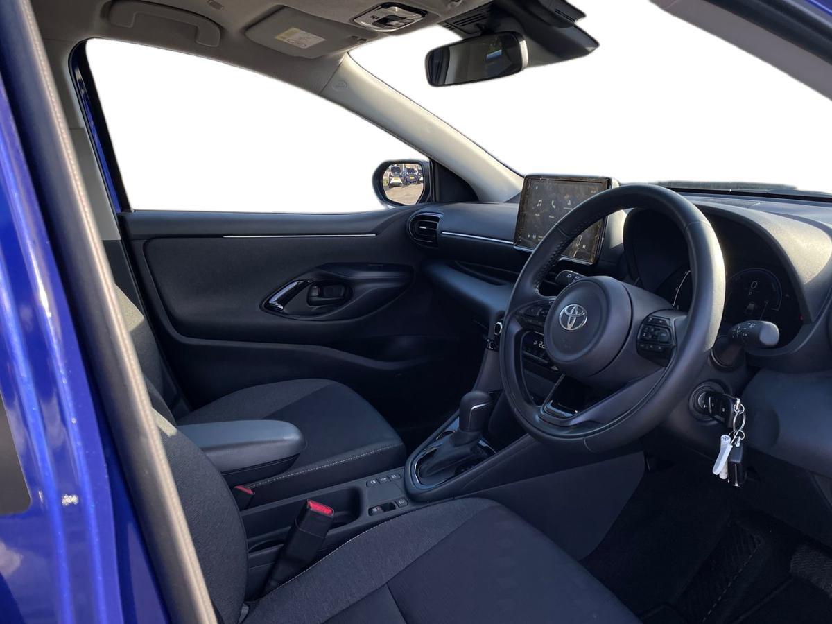 Used Toyota Yaris 2024 for sale - 76609242: Photo 12