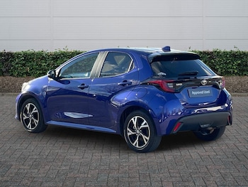 Used Toyota Yaris 2024 for sale - 76609242: Photo