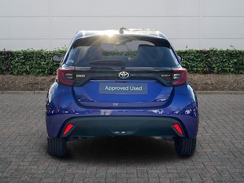 Used Toyota Yaris 2024 for sale - 76609242: Photo