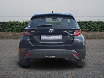 Used Toyota Yaris 2023 for sale - 79281031: Photo