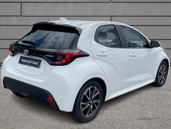 Used Toyota Yaris 2023 for sale - 75813917: Photo