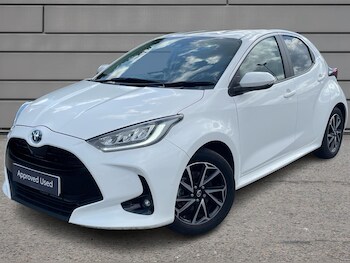 Used Toyota Yaris 2023 for sale - 75813917: Photo