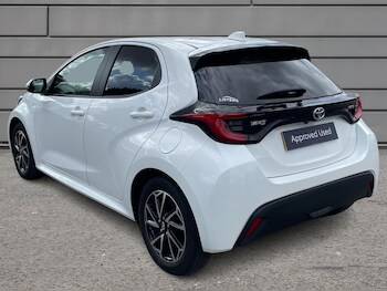Used Toyota Yaris 2023 for sale - 75813917: Photo