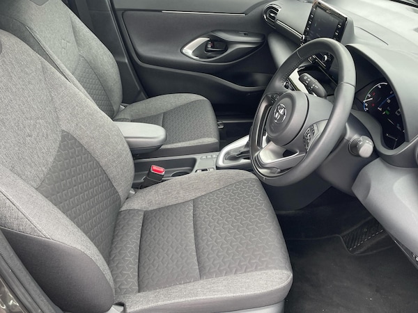 Used Toyota Yaris 2023 for sale - 76139649: Photo 11