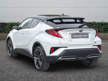 Used Toyota C-HR 2023 for sale - 79454626: Photo