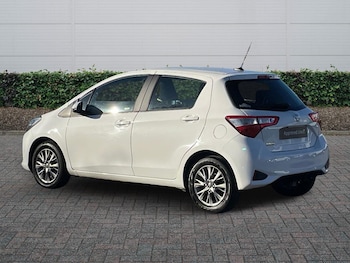Used Toyota Yaris 2018 for sale - 76635388: Photo