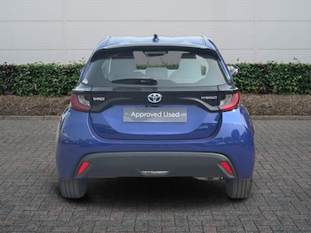 Used Toyota Yaris 2023 for sale - 79182621: Photo