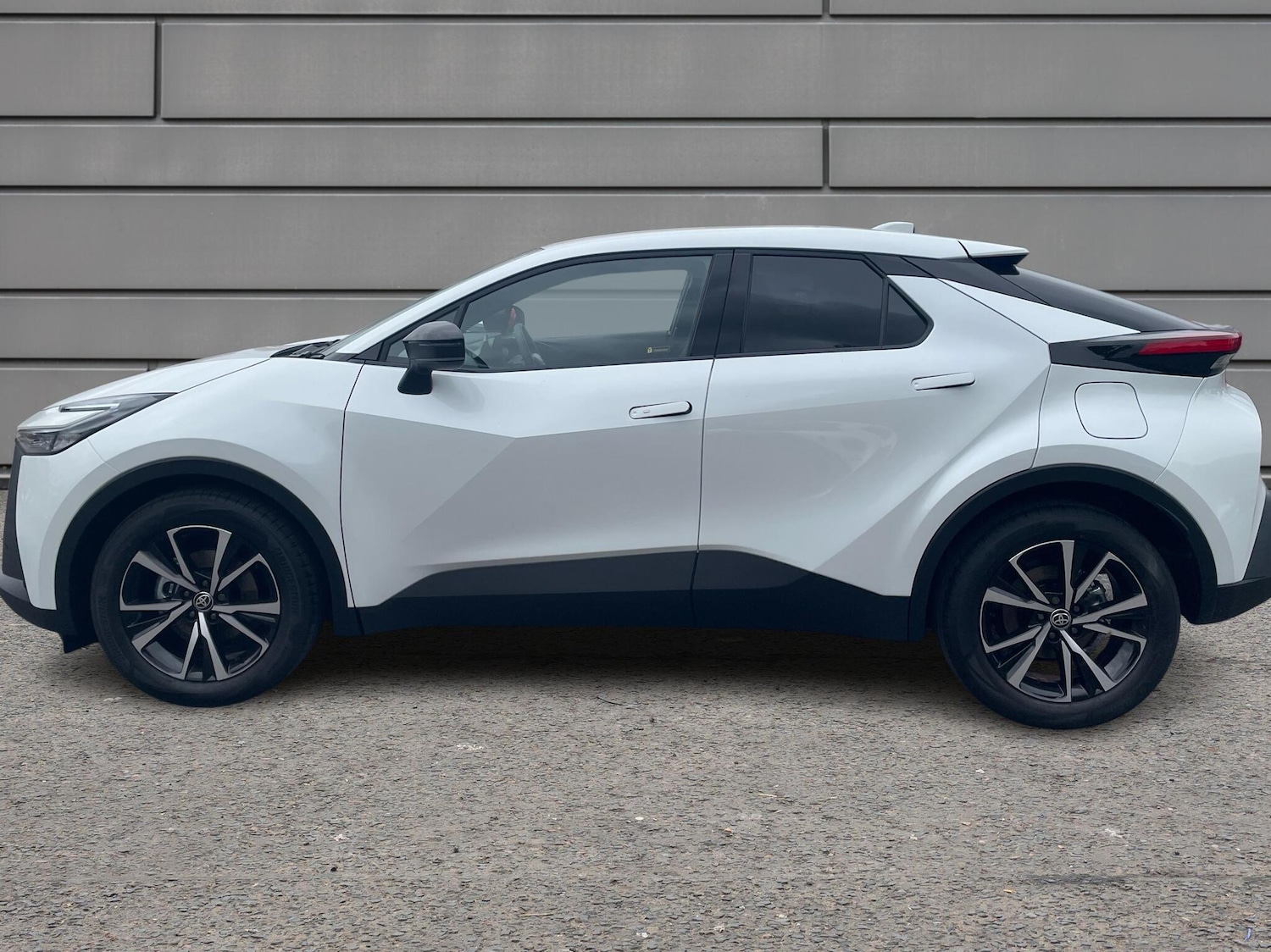 Used Toyota C-HR 2025 for sale - 77176923: Photo 17