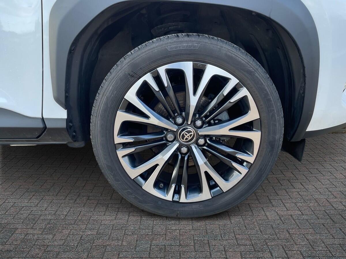 Used Toyota Yaris Cross 2023 for sale - 77013622: Photo 6