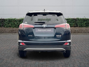 Used Toyota RAV4 2017 for sale - 77013668: Photo
