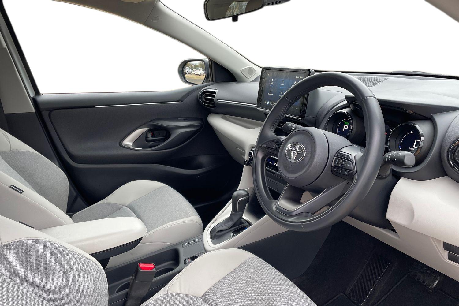 Used Toyota Yaris 2023 for sale - 77332585: Photo 12