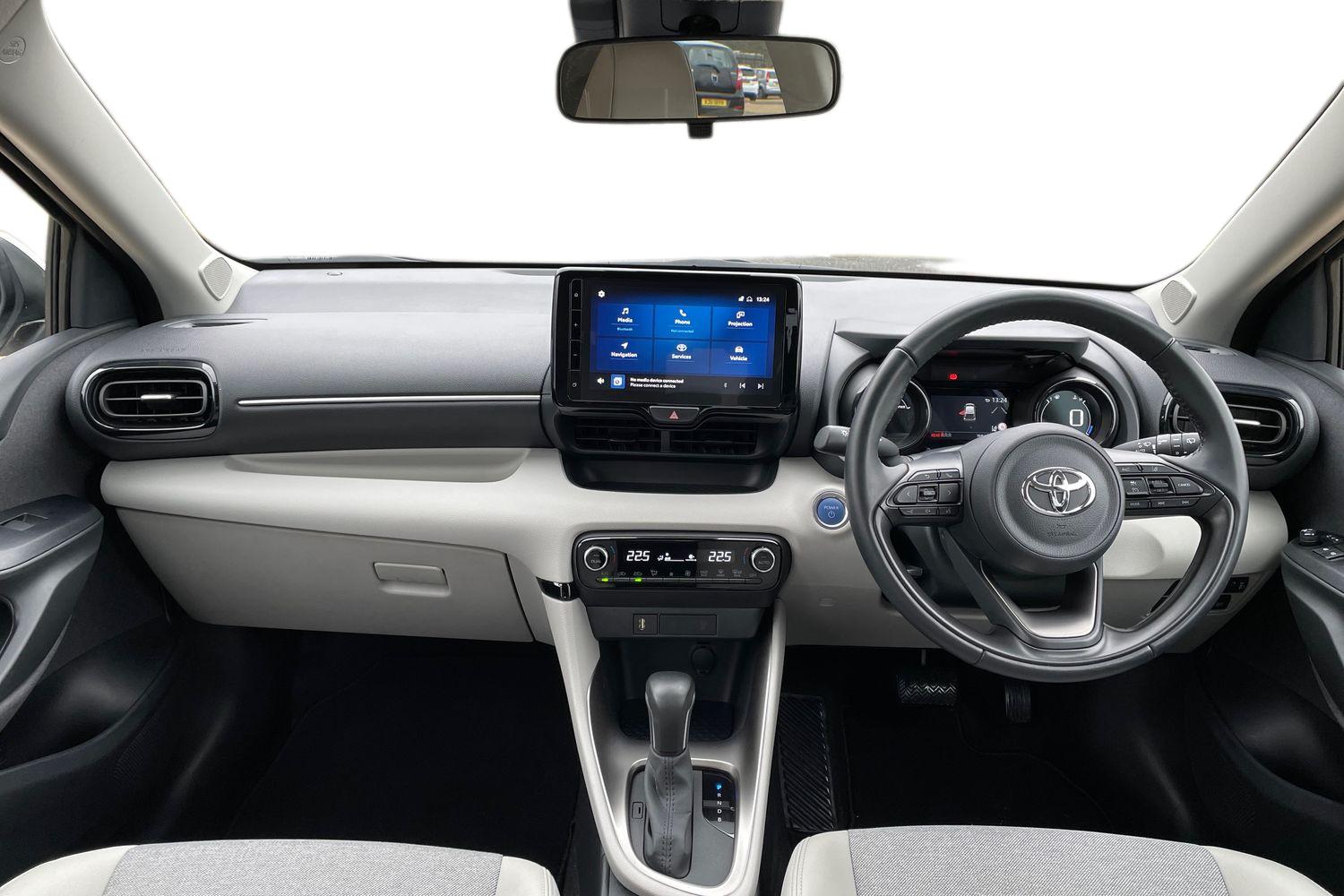 Used Toyota Yaris 2023 for sale - 77332585: Photo 8