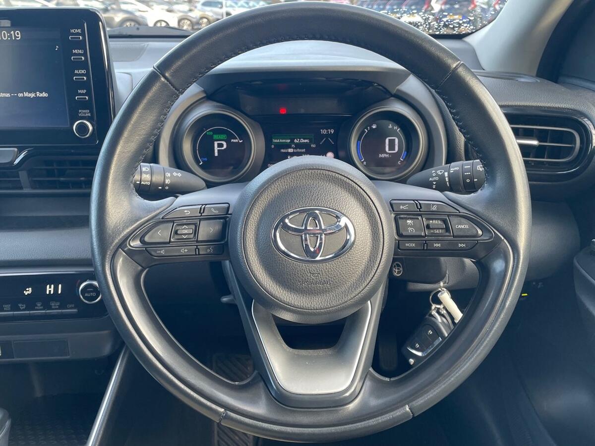 Used Toyota Yaris 2022 for sale - 76625030: Photo 15