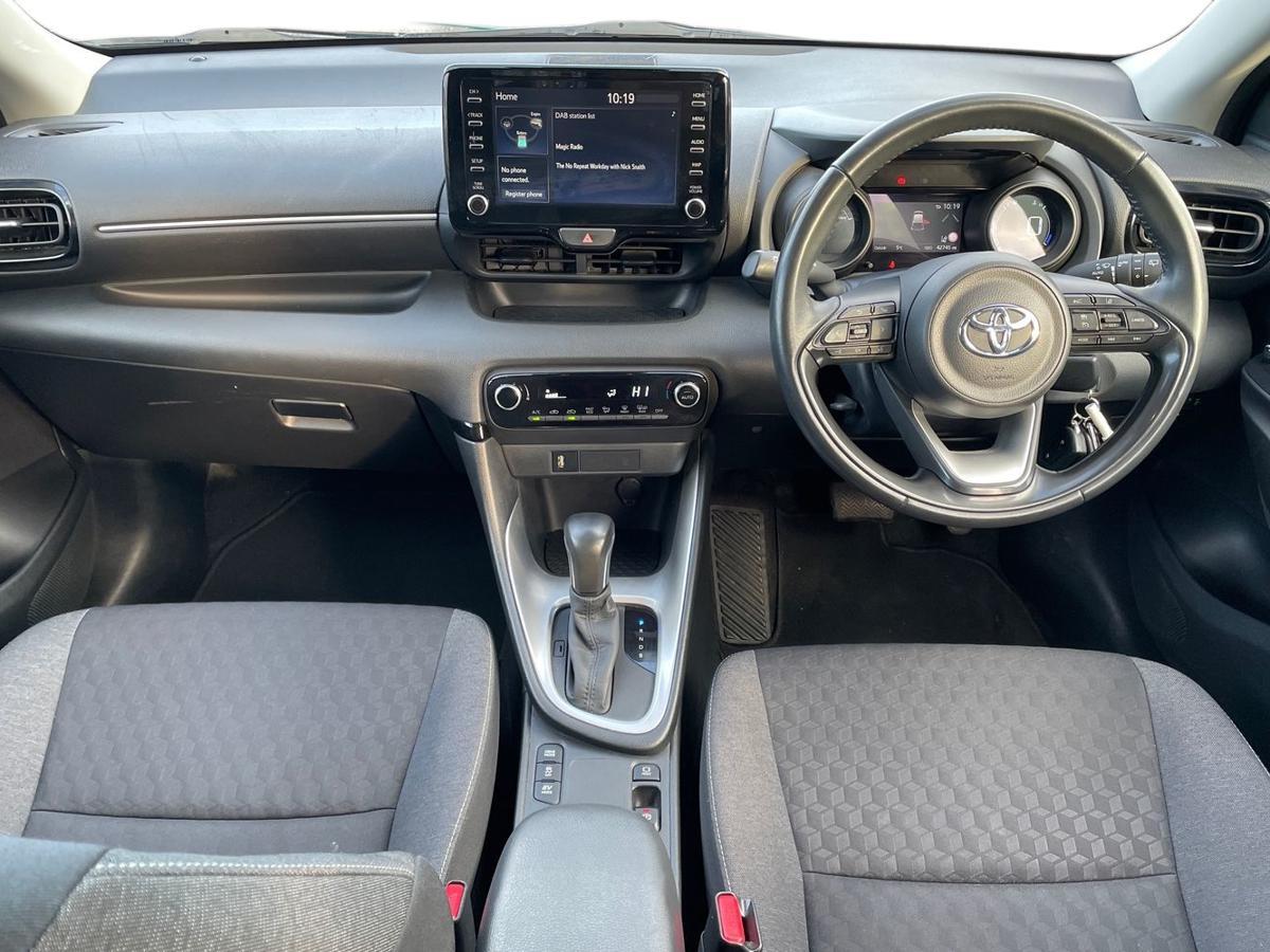 Used Toyota Yaris 2022 for sale - 76625030: Photo 8