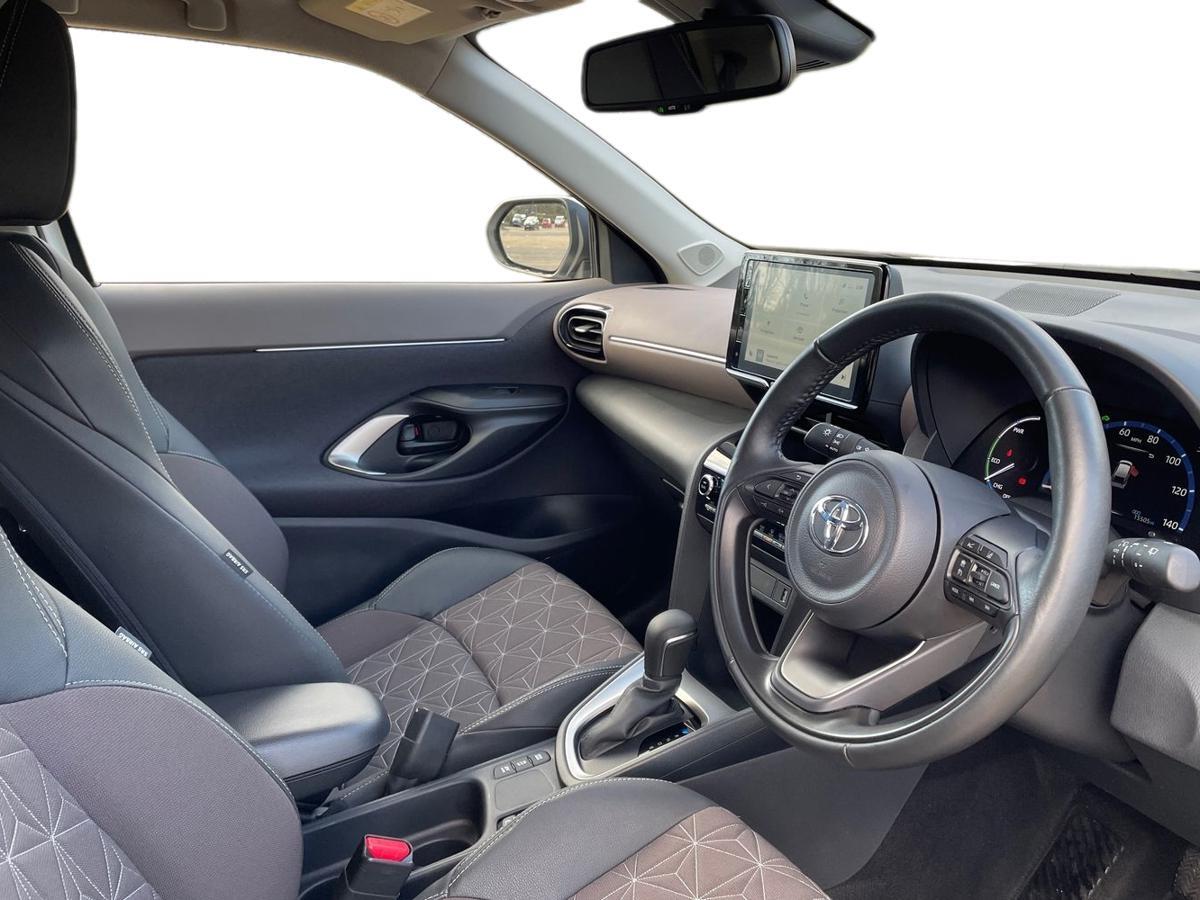 Used Toyota Yaris Cross 2023 for sale - 77613718: Photo 12