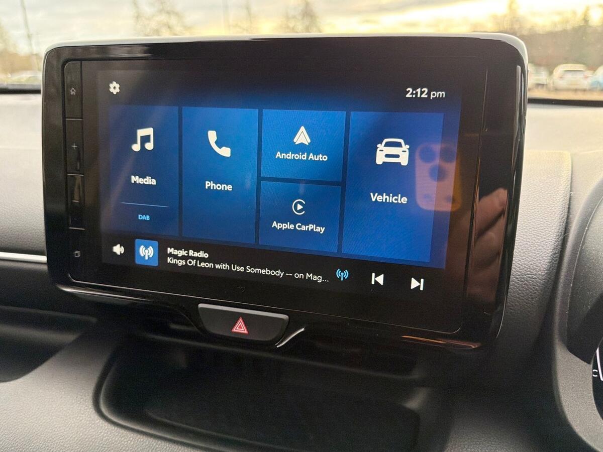 Used Toyota Yaris 2024 for sale - 77124565: Photo 11