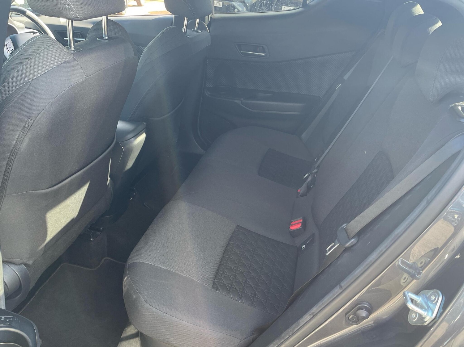 Used Toyota C-HR 2020 for sale - 76111559: Photo 12