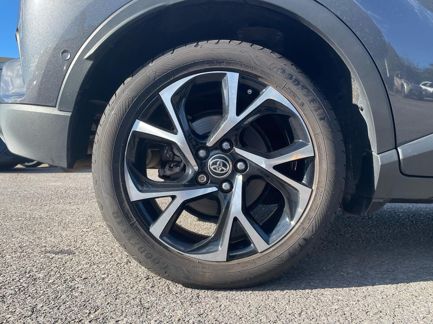 Used Toyota C-HR 2020 for sale - 76111559: Photo 18