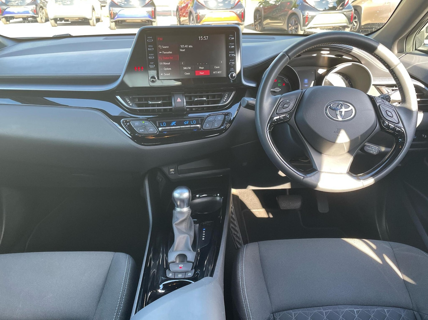 Used Toyota C-HR 2020 for sale - 76111559: Photo 5