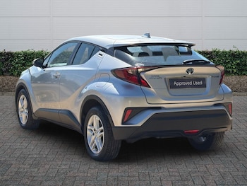 Used Toyota C-HR 2023 for sale - 79522517: Photo