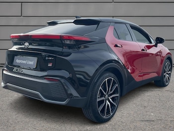 Used Toyota C-HR 2025 for sale - 76111653: Photo 2