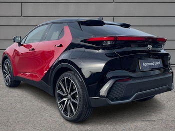 Used Toyota C-HR 2025 for sale - 76111653: Photo 4