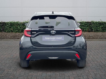 Used Toyota Yaris 2023 for sale - 77724866: Photo