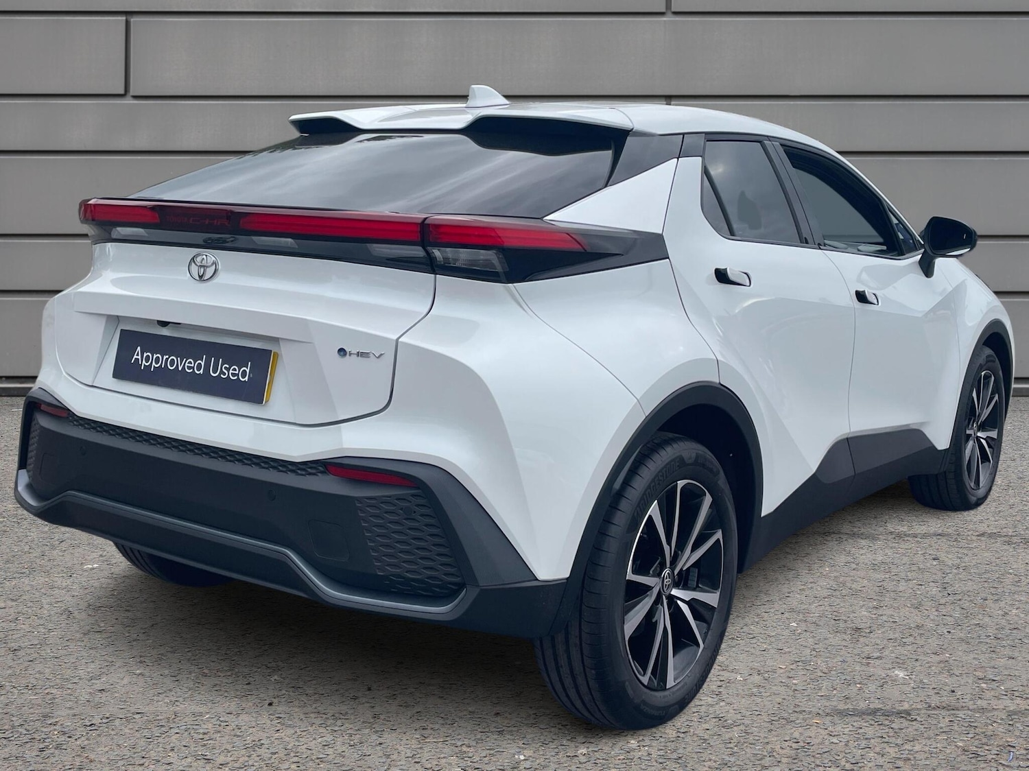 Used Toyota C-HR 2025 for sale - 76111663: Photo 2