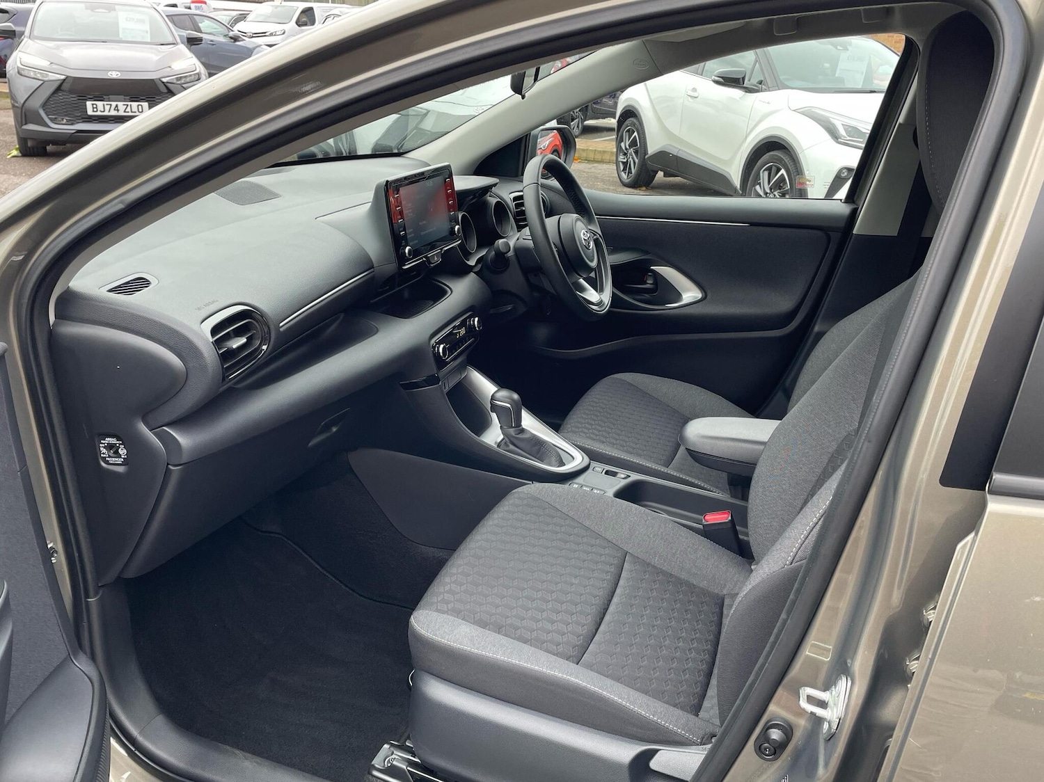 Used Toyota Yaris 2024 for sale - 76730825: Photo 10