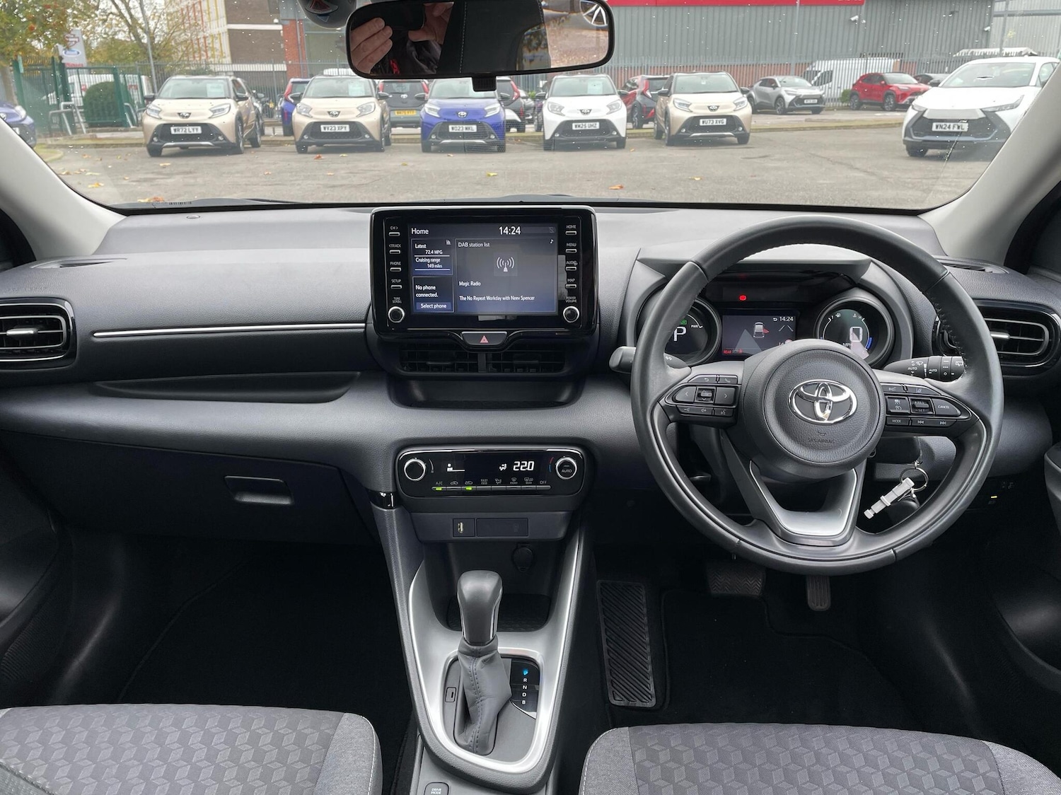 Used Toyota Yaris 2024 for sale - 76730825: Photo 5