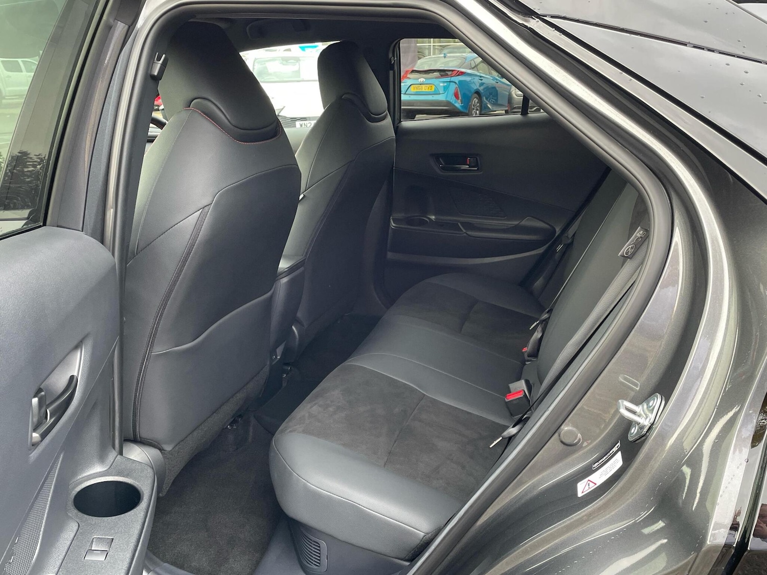 Used Toyota C-HR 2024 for sale - 76730646: Photo 12