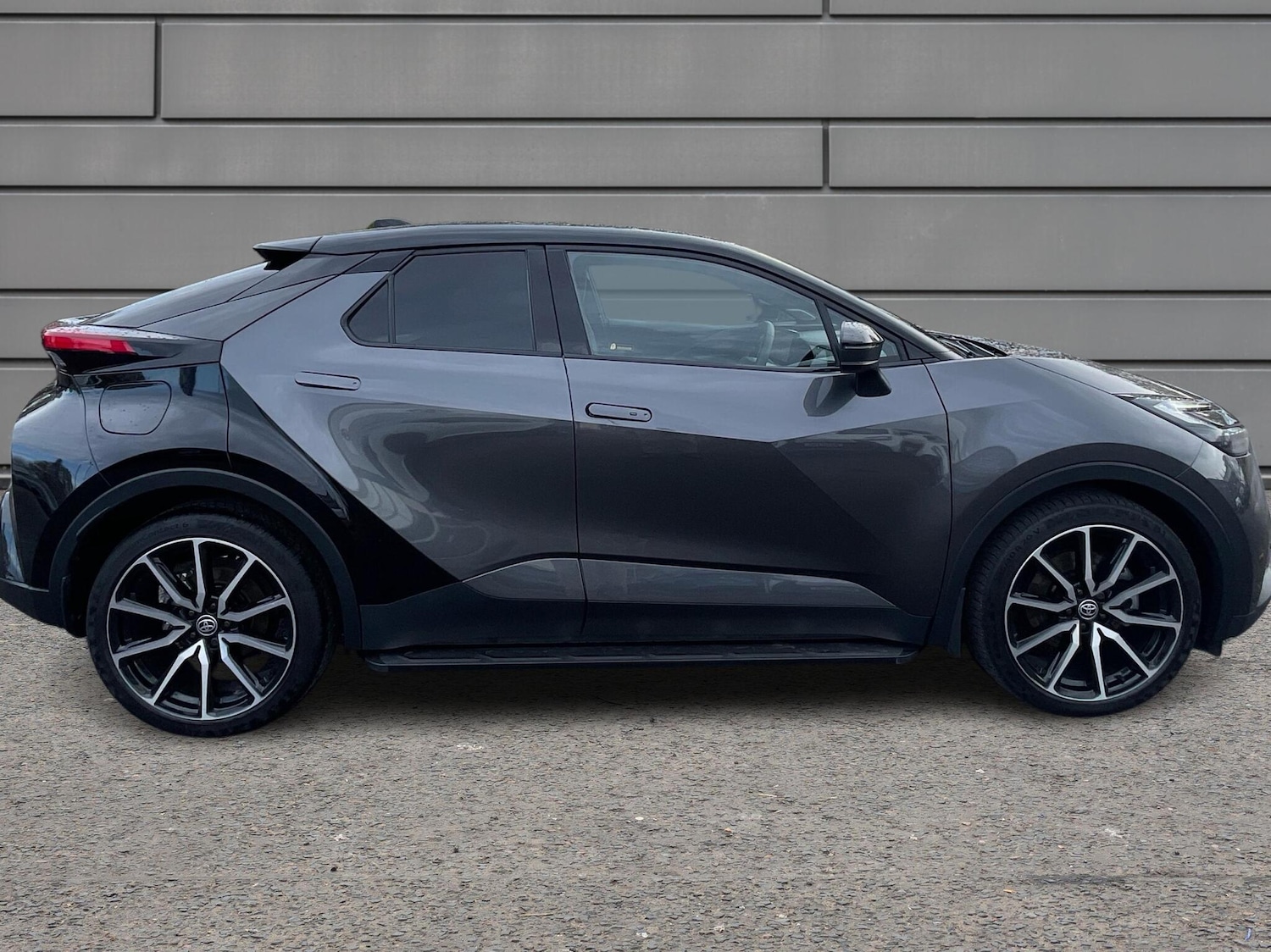 Used Toyota C-HR 2024 for sale - 76730646: Photo 16