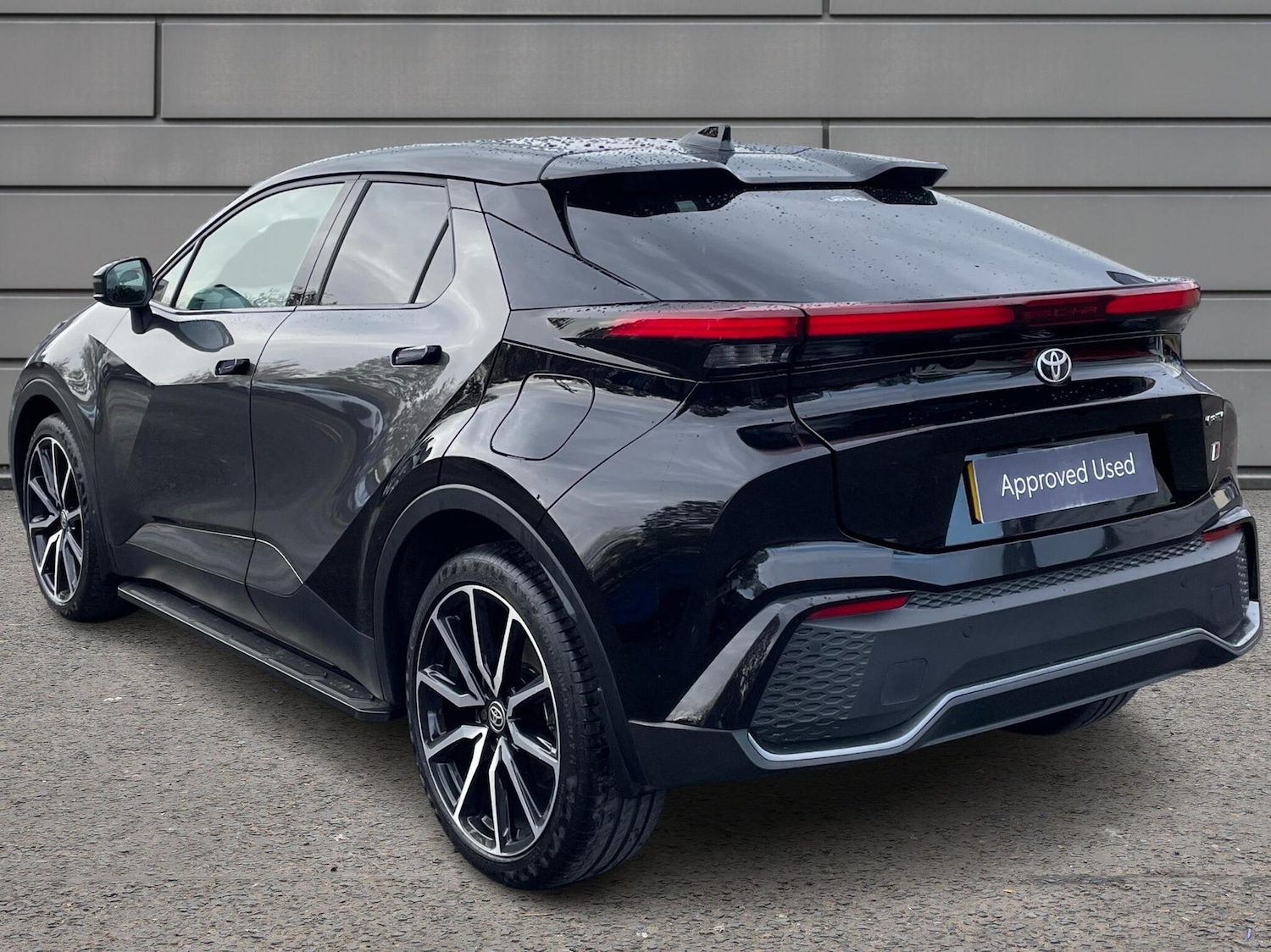 Used Toyota C-HR 2024 for sale - 76730646: Photo 4