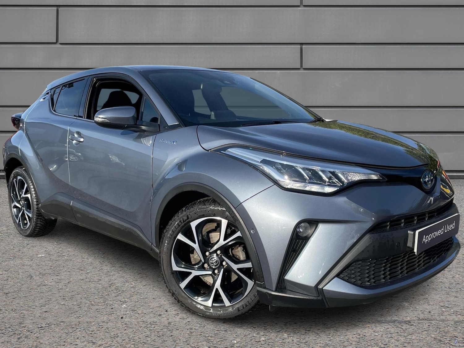 Used Toyota C-HR 2021 for sale - 76111727: Photo 1