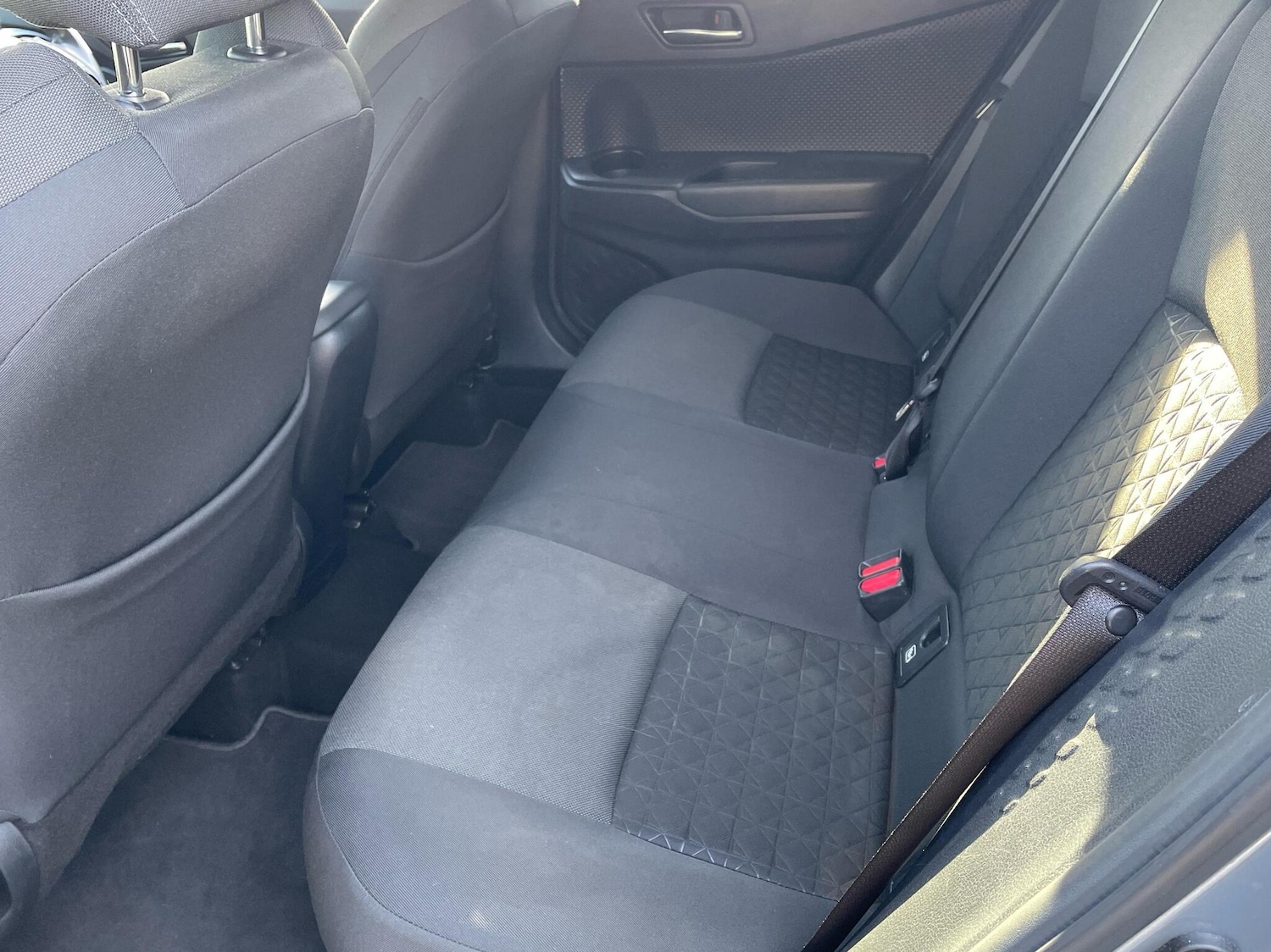 Used Toyota C-HR 2021 for sale - 76111727: Photo 12
