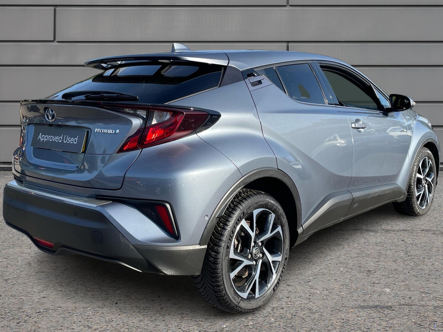 Used Toyota C-HR 2021 for sale - 76111727: Photo 2