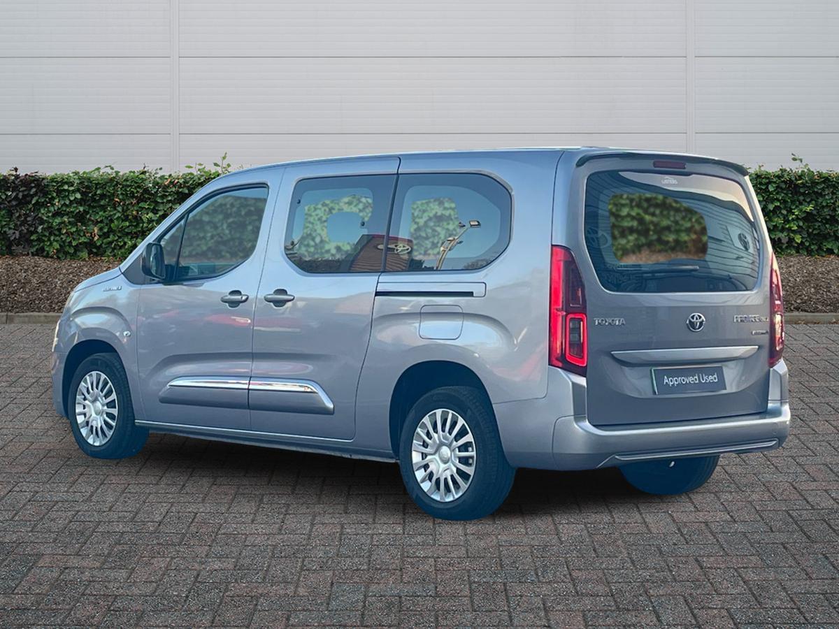 Used Toyota PROACE CITY Verso 2025 for sale - 76574688: Photo 2