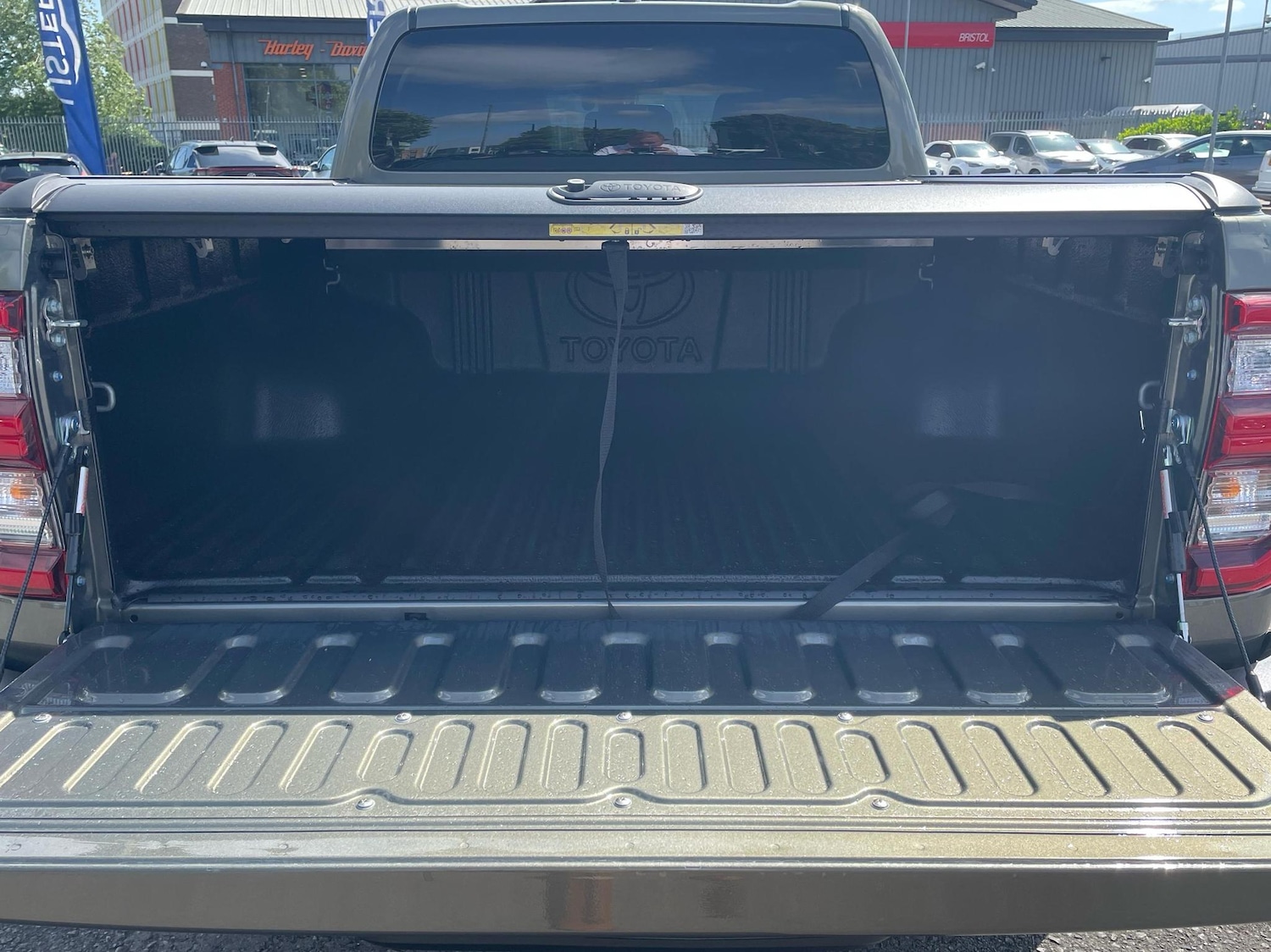 Used Toyota Hilux 2025 for sale - 77176587: Photo 14