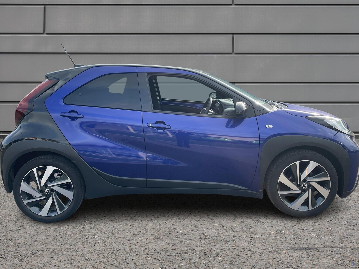 Used Toyota Aygo X 2023 for sale - 76730694: Photo 16