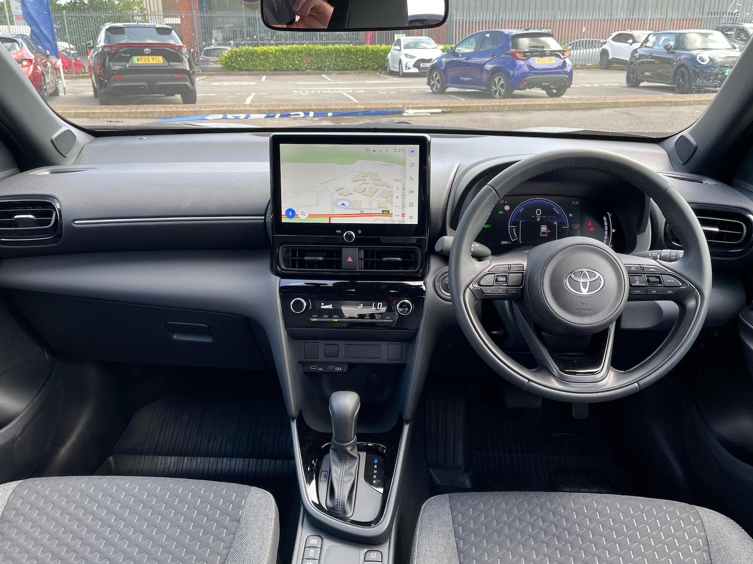 Used Toyota Yaris Cross 2025 for sale - 77013579: Photo 5