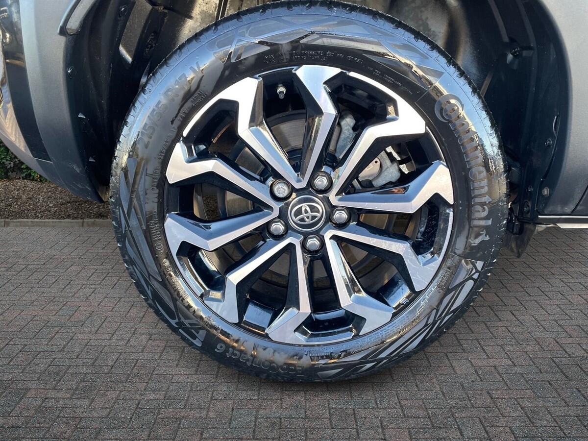 Used Toyota Yaris Cross 2022 for sale - 77177615: Photo 6