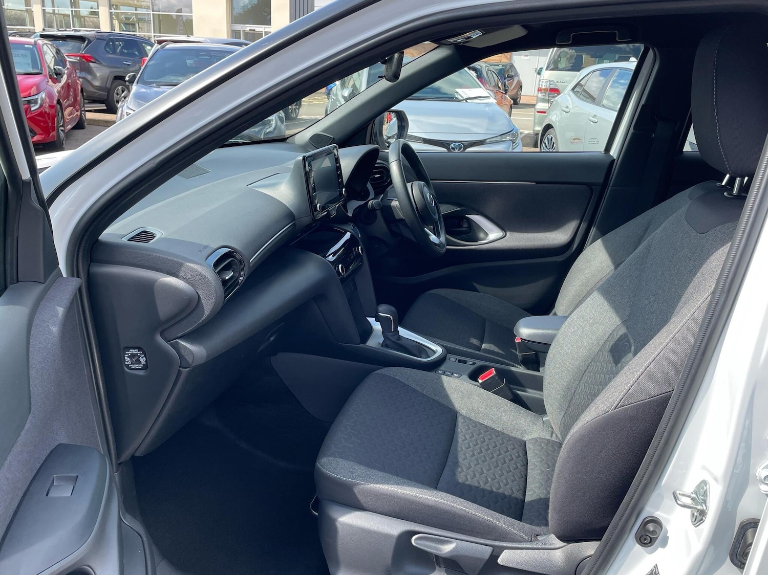 Used Toyota Yaris Cross 2023 for sale - 76110856: Photo 10
