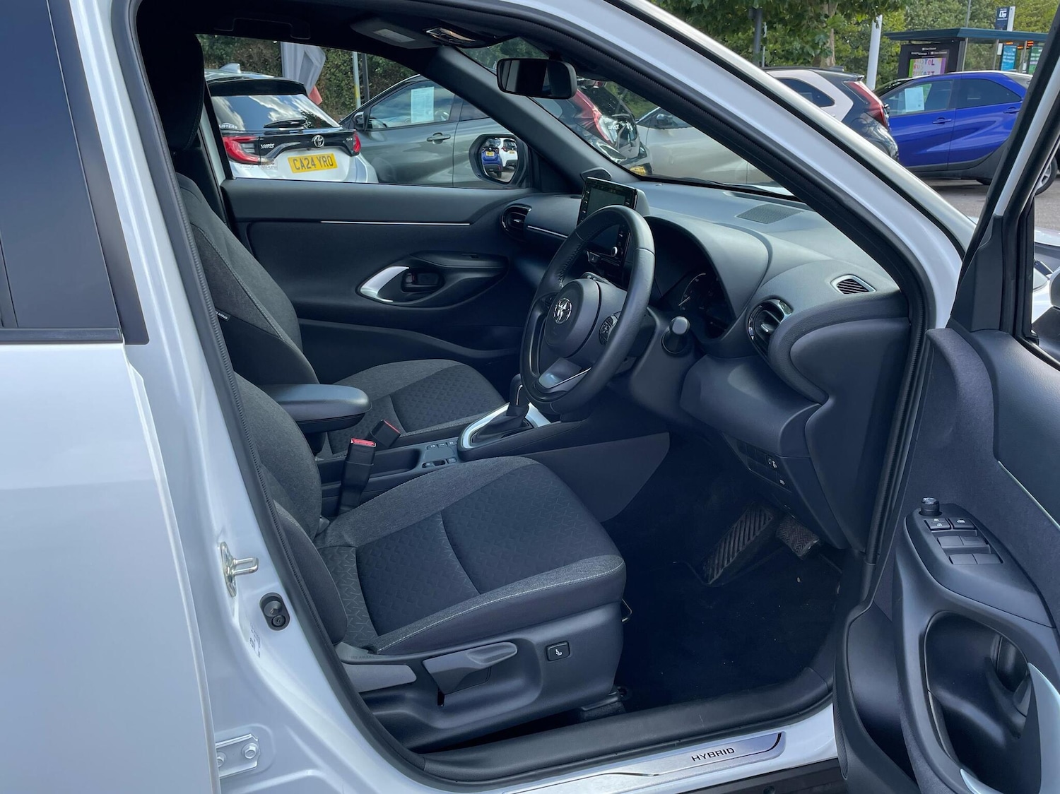 Used Toyota Yaris Cross 2023 for sale - 76110856: Photo 11